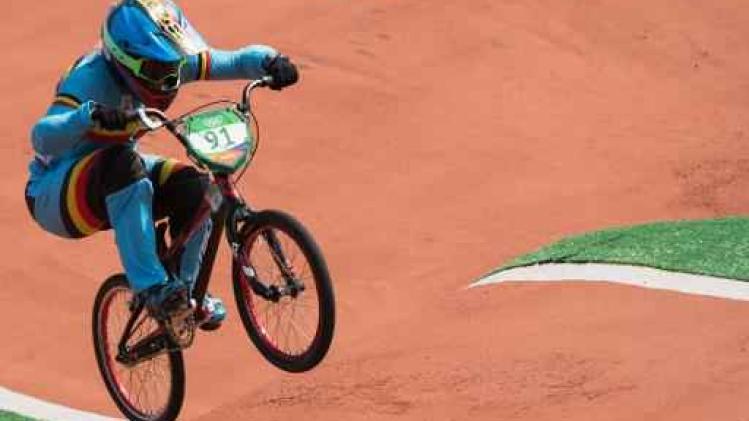 WB BMX Supercross - Elke Vanhoof pakt brons in Frankrijk
