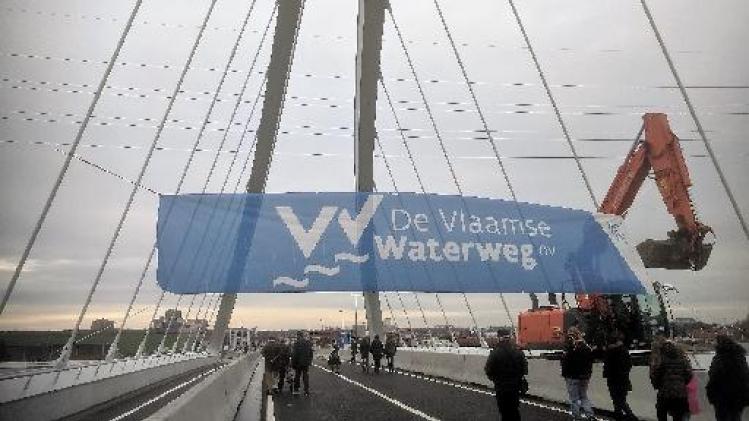 Nieuwe "Brug van den Azijn" over Albertkanaal ingehuldigd