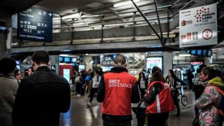 Veel hinder op Franse spoorwegen op eerste dag van stakingsgolf