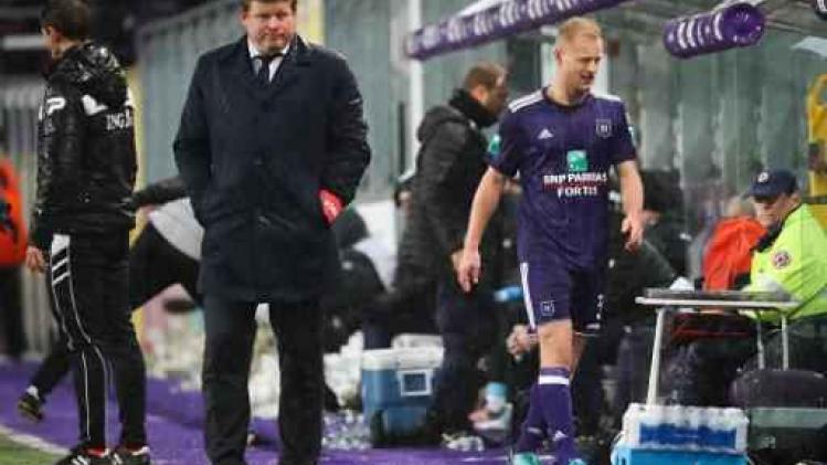 Hein Vanhaezebrouck: "Deschacht zal tegen Charleroi nog niet spelen"