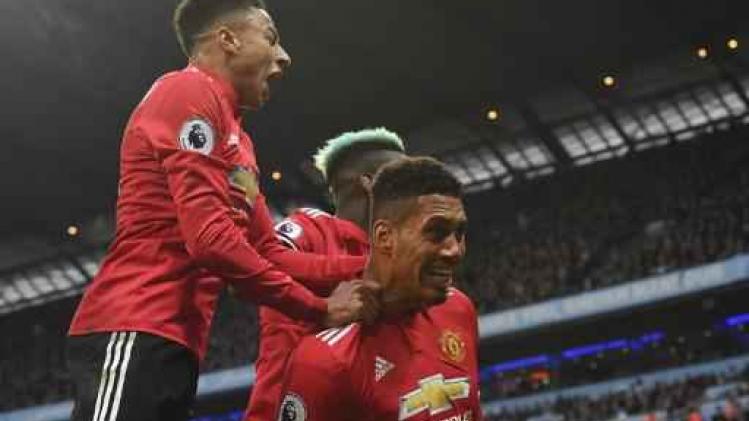 Belgen in het buitenland - City nog geen kampioen na onwaarschijnlijke terugkeer van United