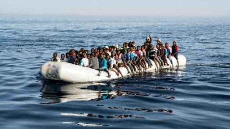 Mensensmokkelaars gearresteerd voor "shuttledienst" tussen Tunesië en Italië