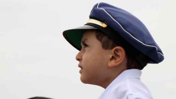 Droom wordt werkelijkheid: jongen mag in eerste klasse vliegen