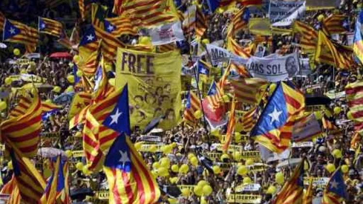 Honderdduizenden betogen in Barcelona voor vrijlating separatisten