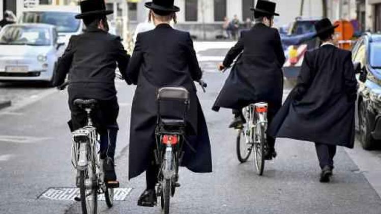 Geen lingeriereclame meer in Antwerpse joodse wijk na deal met reclamebedrijven