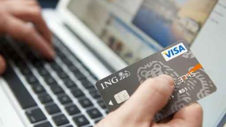 Steeds meer klachten over fraude met bankkaarten en onlinebetalingen bij Ombudsfin