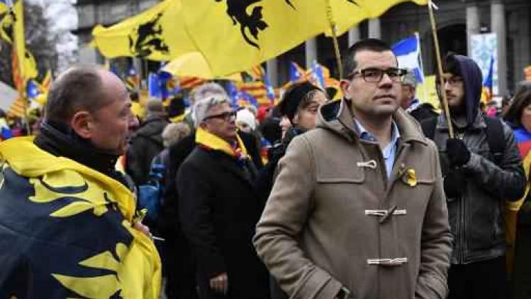 N-VA: "Sperperiode ingecalculeerd bij campagne met Vlaamse leeuwenvlaggen"
