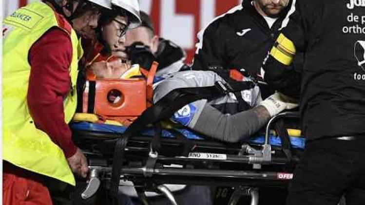Jupiler Pro League - Oostende-doelman William Dutoit mag ziekenhuis al verlaten na botsing in Sint-Truiden
