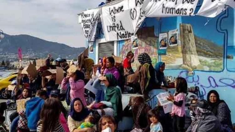 Griekse regering wil vluchtelingen naar vasteland overbrengen