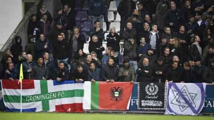 Jambon veroordeelt antisemitisme en racisme in de voetbalstadions