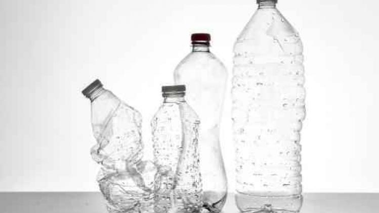 Leuvense onderzoekers vinden goedkopere manier om bioafbreekbaar plastic te fabriceren