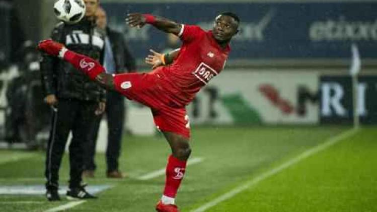 Standard beloont Collins Fai met nieuw contract