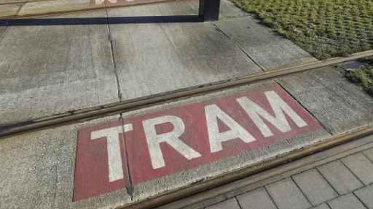 Drukke tramroute in noorden van Antwerpen onderbroken nadat spoor omhoogkomt