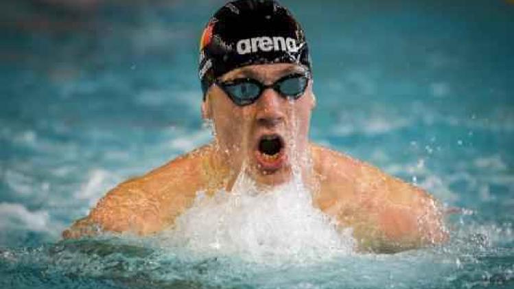 Basten Caerts scherpt Belgisch record 50 meter schoolslag aan