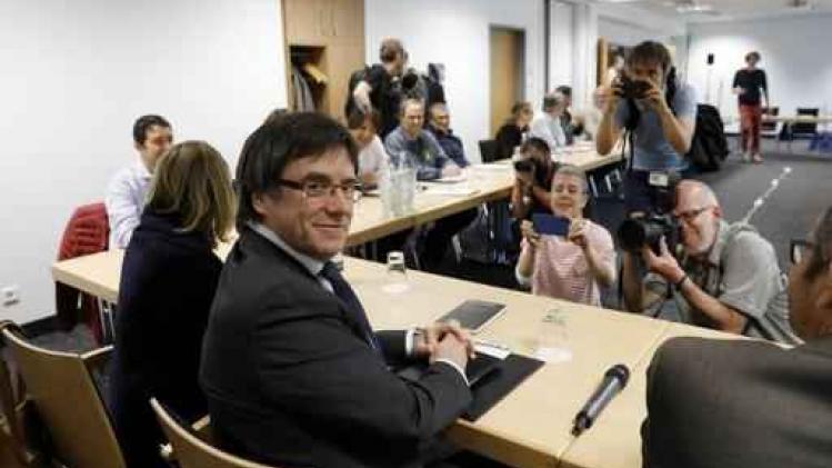 Crisis Catalonië - Puigdemont neemt afstand van Catalaans premierschap en duidt opvolger aan