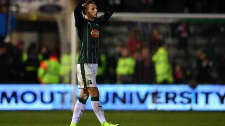 Waasland-Beveren versterkt selectie met Britse verdediger Oscar Threlkeld