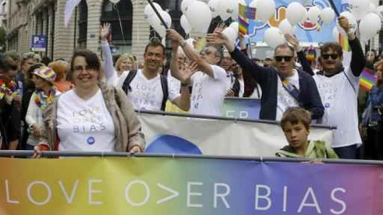 Pride Parade lokt 100.000 mensen naar Brussel