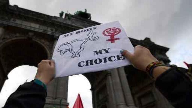 Experts in de Kamer voorstander van depenalisering abortus