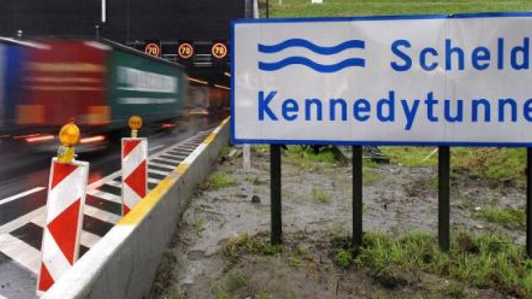 AWV schuift herstellingswerken in Kennedytunnel vooruit na nieuw incident