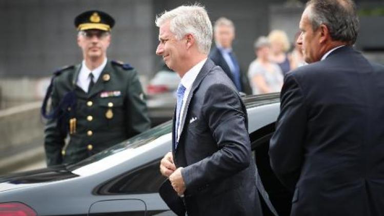 Koning bezocht slachtoffers van schietpartij in ziekenhuis in Luik