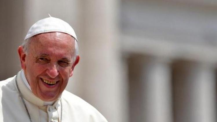 Paus geeft aan Chilenen toe dat Kerk niet op tijd gehandeld heeft na seksueel misbruik