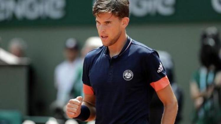 Thiem stoot na viersetter door naar kwartfinales Roland Garros