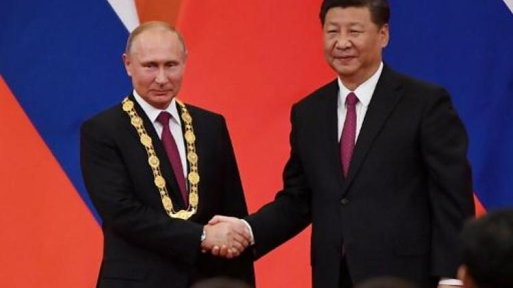 Poetin krijgt Chinese vriendschapsmedaille in Peking