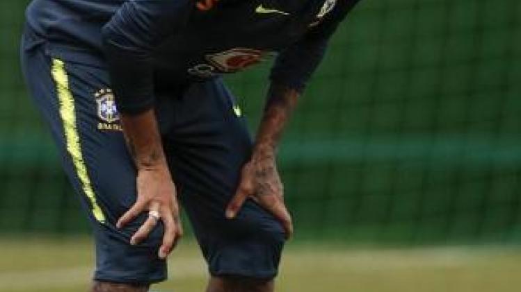 Neymar kan training door pijnlijke enkel niet volmaken