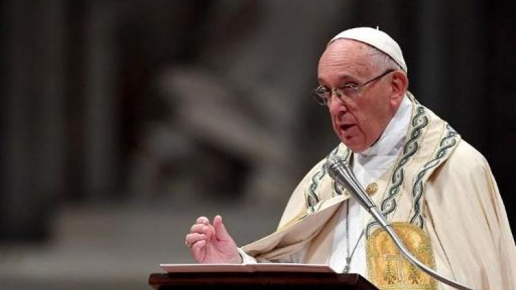 Paus aanvaardt ontslag van twee Chileense bisschoppen in misbruikschandaal