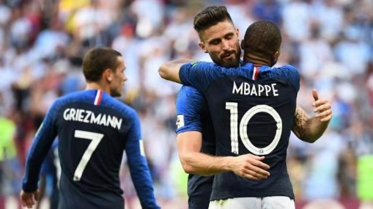 WK 2018 - Kylian Mbappé telt Lionel Messi en co uit