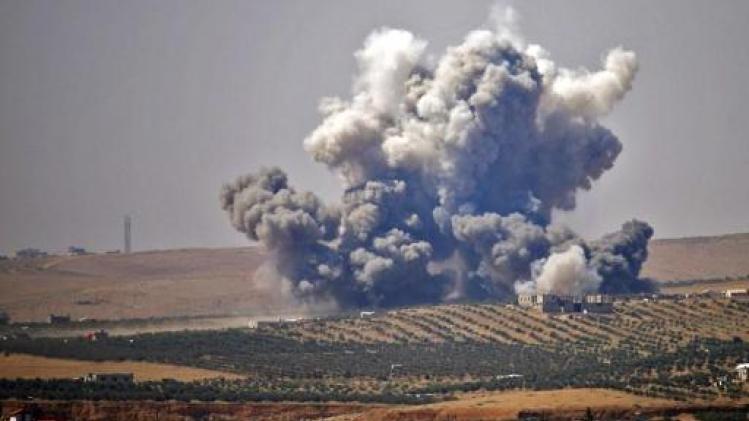 Honderden luchtaanvallen op rebellengebieden in zuiden van Syrië
