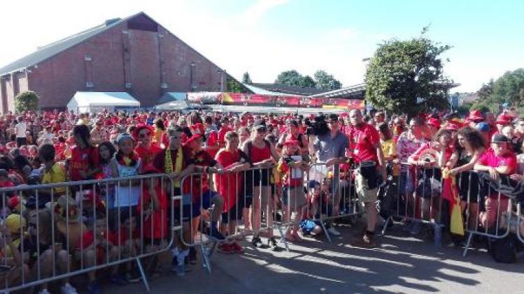 WK 2018 - Drieduizend supporters onthalen broertjes Hazard in thuisstad