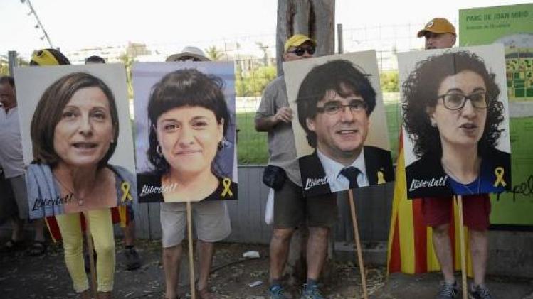 Crisis Catalonië - Puigdemont richt nieuw initiatief op om Catalaanse onafhankelijke groepen te verenigen