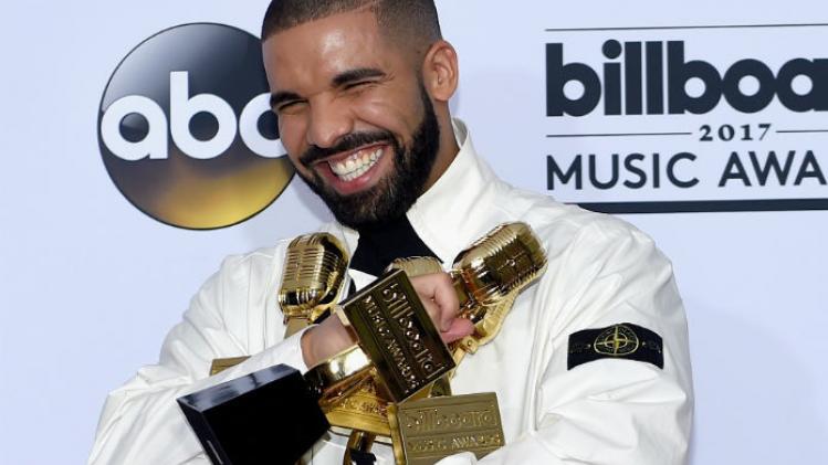 Drake breekt record met zesde nummer 1-hit