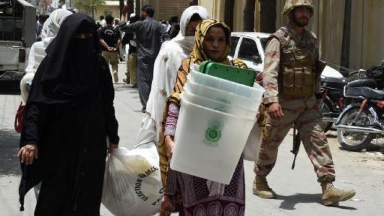 Explosie bij Pakistaans stemlokaal eist minstens twintig doden