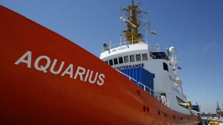 Humanitair schip Aquarius na maand in Marseille opnieuw uitgevaren