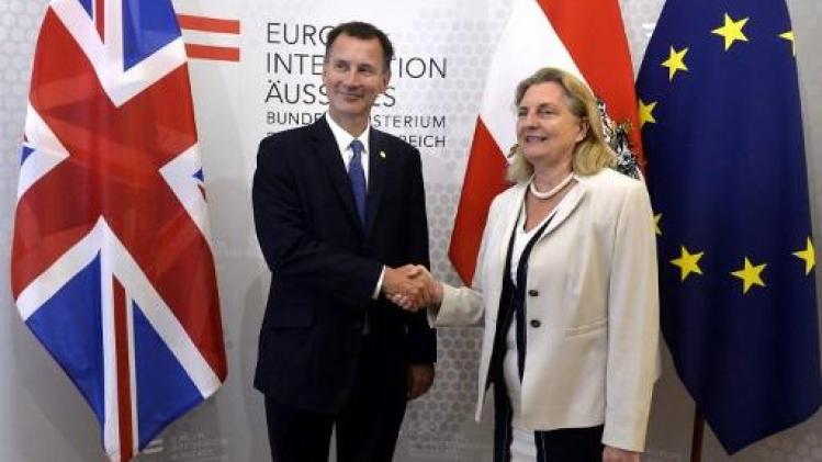 Britse minister van Buitenlandse Zaken waarschuwt voor "vuile scheiding" van EU