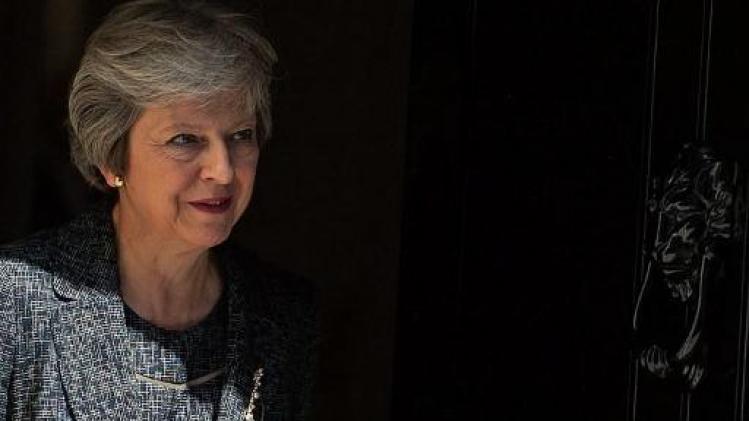 Theresa May roept in september regeringstop bijeen om 'no deal'-brexit voor te bereiden