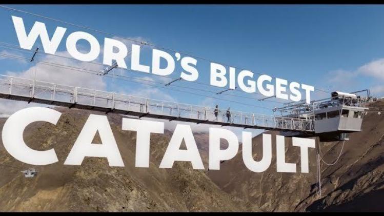 VIDEO. Grootste katapult ter wereld is geopend