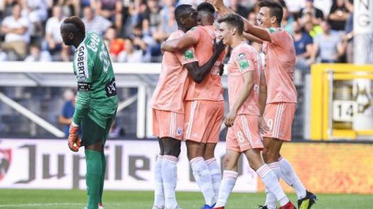 Jupiler Pro League - Anderlecht behoudt maximum na felbevochten zege in Charleroi