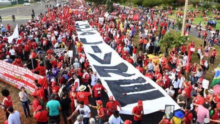 Opgesloten Lula geregistreerd als presidentskandidaat in Brazilië