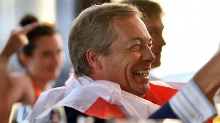 Nigel Farage hernieuwt de strijd voor harde brexit