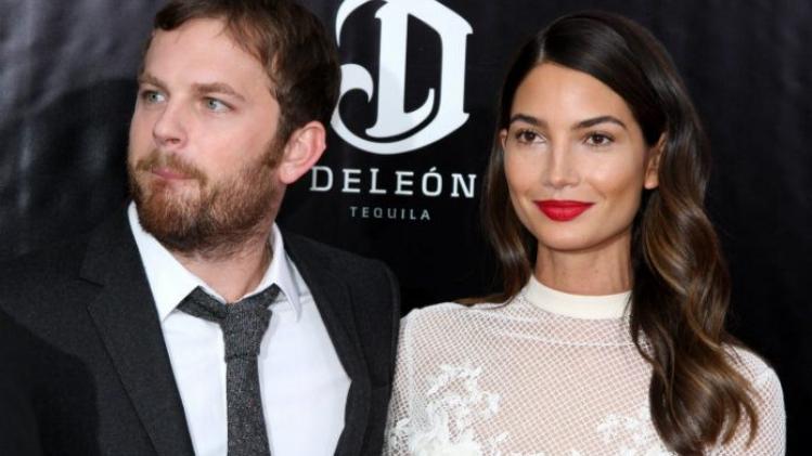 Model Lily Aldridge kondigt tweede zwangerschap aan