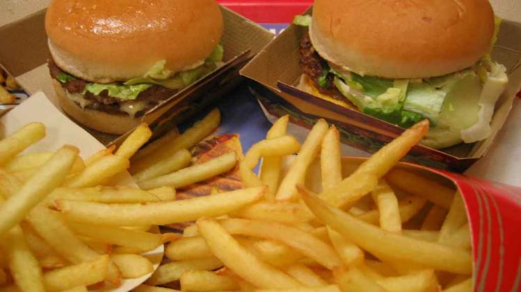 Quick_Burger_hamburgers_and_fries