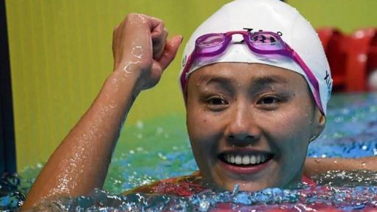 Chinese Liu Xiang zwemt wereldrecord op 50m rugslag