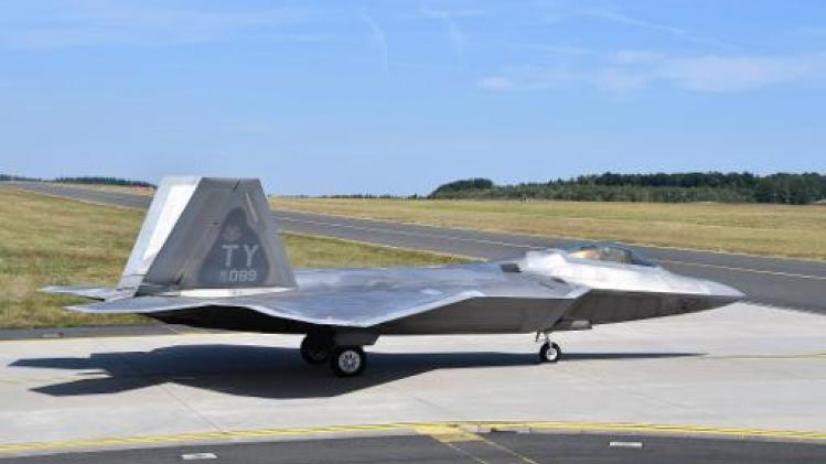 Amerikaanse F-22's trainen met geallieerde luchtmachten in Europa