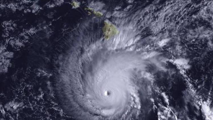 Orkaan Lane verliest aan kracht en veroorzaakt noodweer op Hawaï