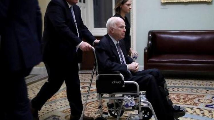 John McCain stopt met behandeling tegen hersenkanker