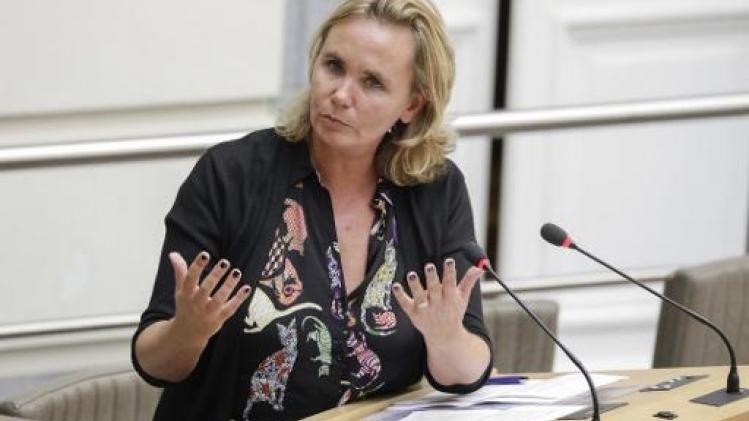 Hervorming Vlaams ambtenarenstatuut: ook ACV dreigt met "algemene acties"