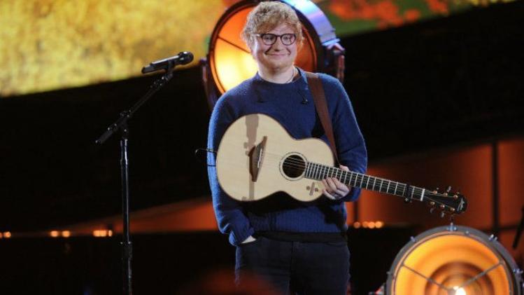 Ed Sheeran last even een pauze in